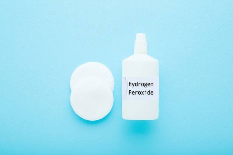 Can Hydrogen Peroxide Kill Mold? Here’s What You Need to Know ...